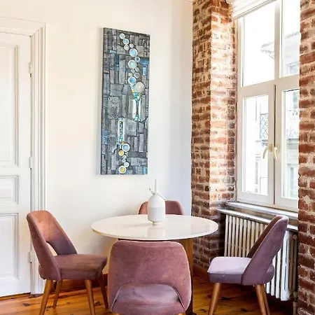 Galata White Tower Home *